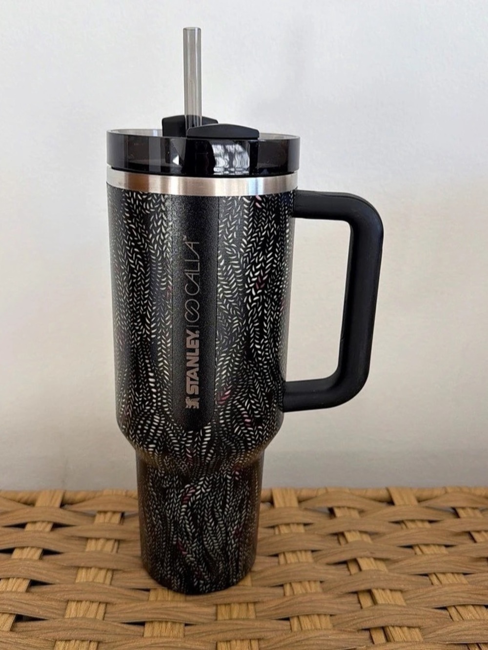 Stanley x CALIA Quencher H2.0 FlowState Tumbler 40 oz (Black Serpent) 40 oz